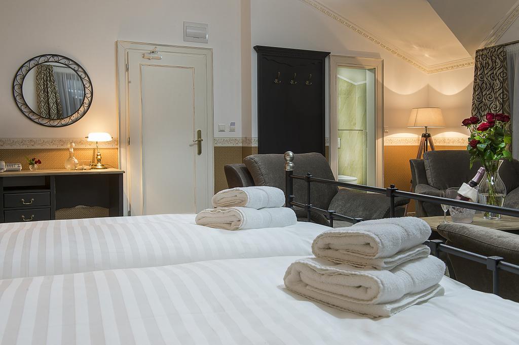 Hotel Pod Branou Bardejov Cameră foto
